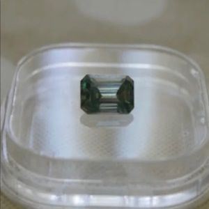Moissianite gemstone